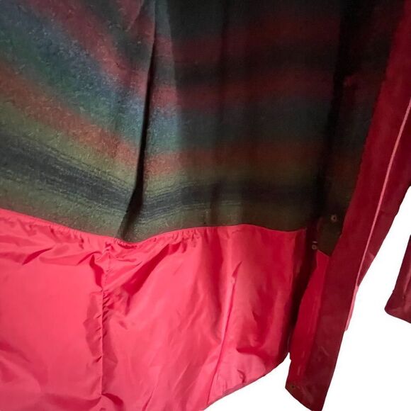 Lands End ~ Women’s Red Outerwear Jacket ~ Plaid Wool Lining ~ size L - Picture 5 of 13
